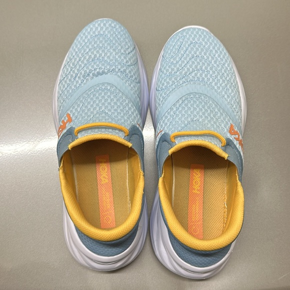 Hoka recovery slip on women’s size 8 - Picture 4 of 4